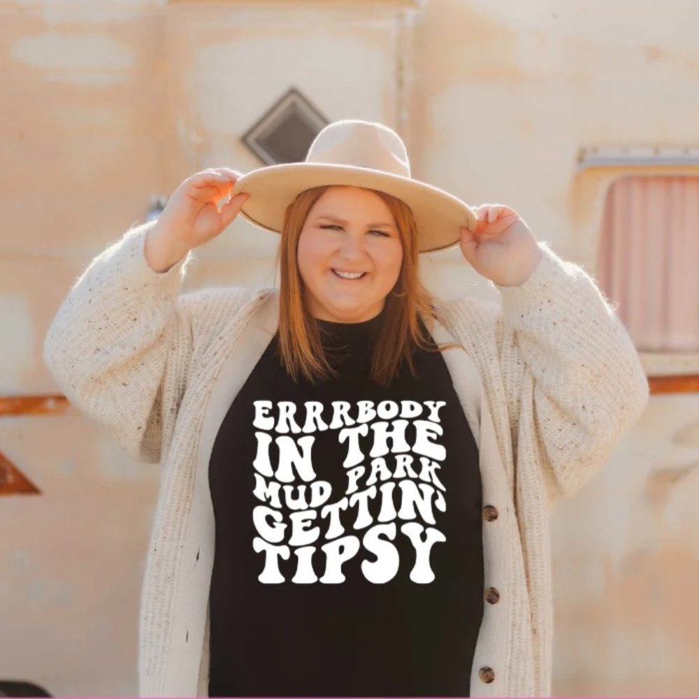 ERRRBODY IN THE MUD PARK  GETTIN TIPSY